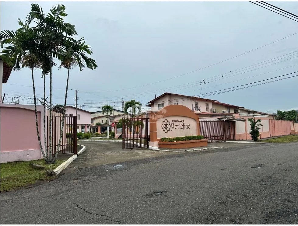 SE VENDE CASA VILLA ZAITA RESIDENCIAL PORTOFINO 264M 4 HABITACIONES