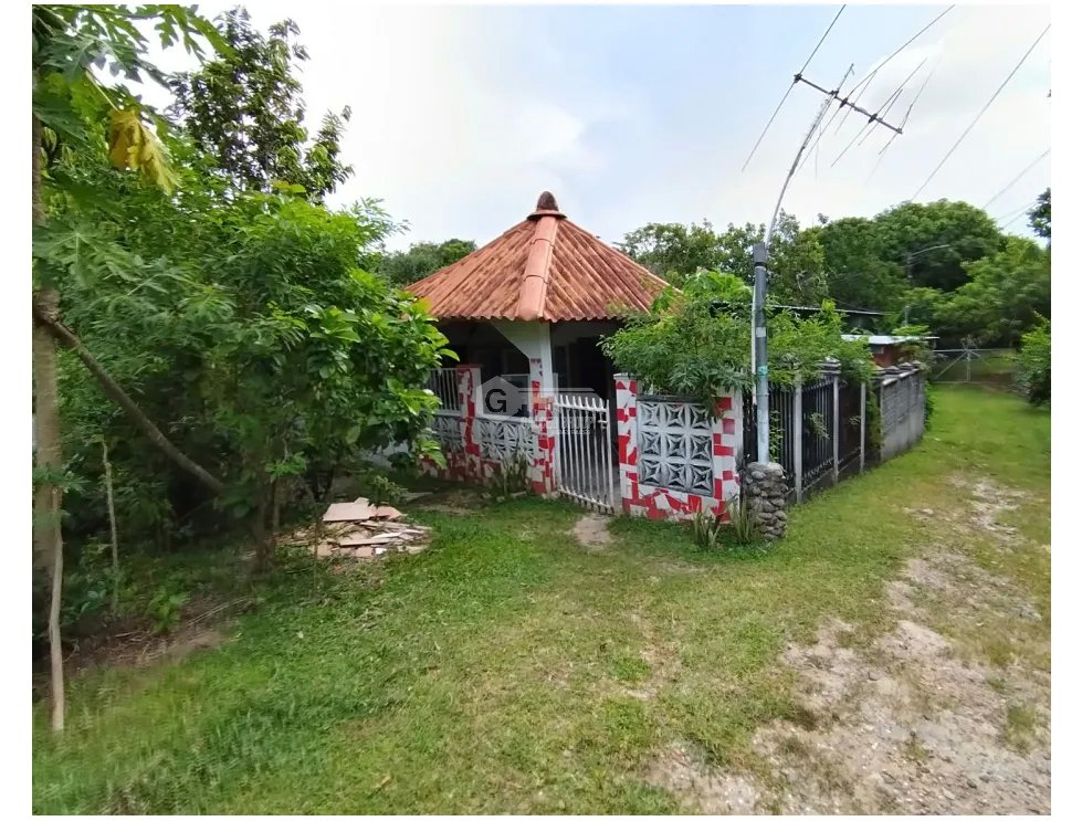 SE VENDE CASA EN SAN CARLOS 724 M2 CERCADA A MINUTOS DE PLAYAS