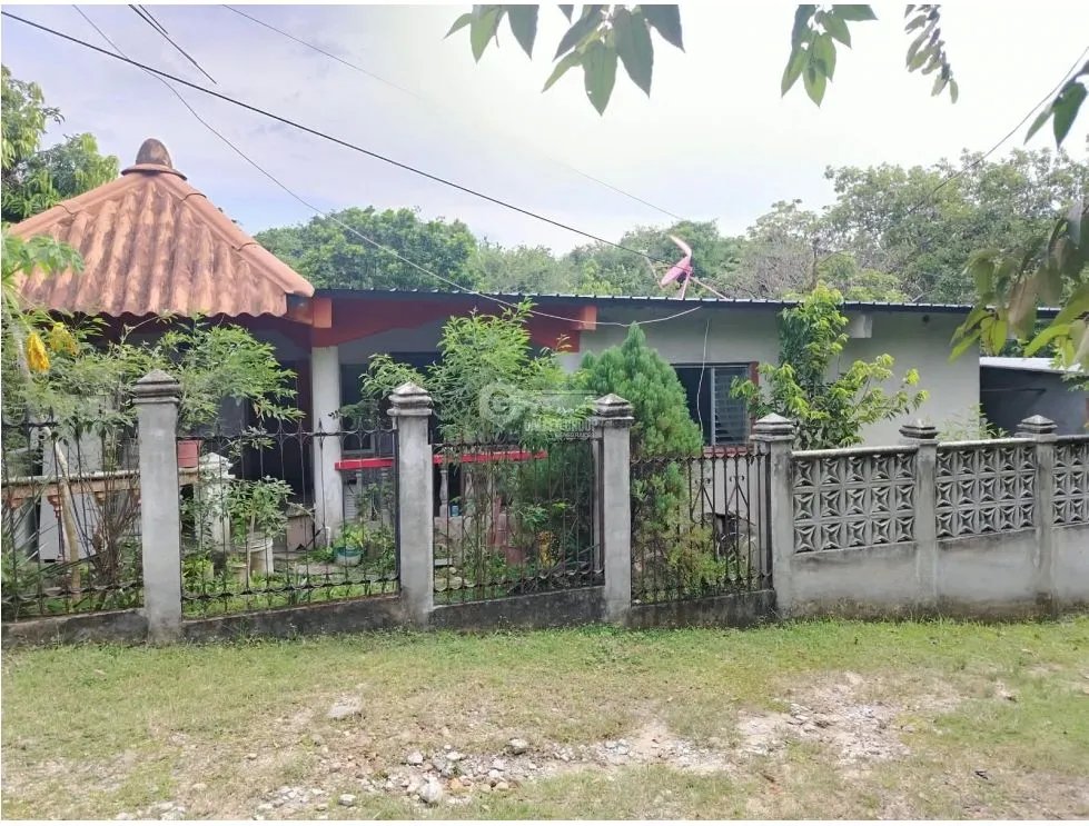 SE VENDE CASA EN SAN CARLOS 724 M2 CERCADA A MINUTOS DE PLAYAS