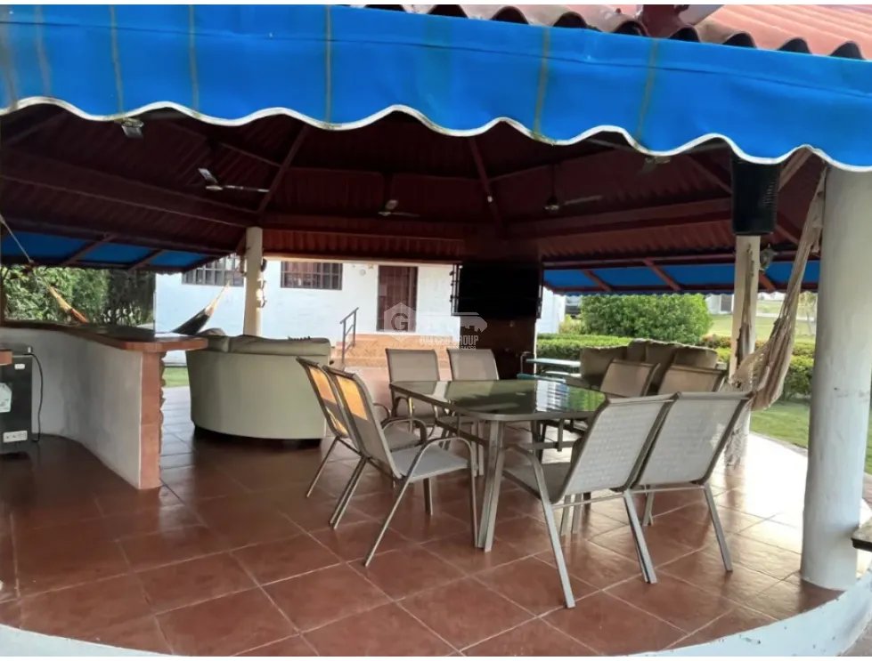 CORONADO / LAS LAJAS / 4 HABITACIONES / PISCINA PRIVADA / ZONAS VERDES