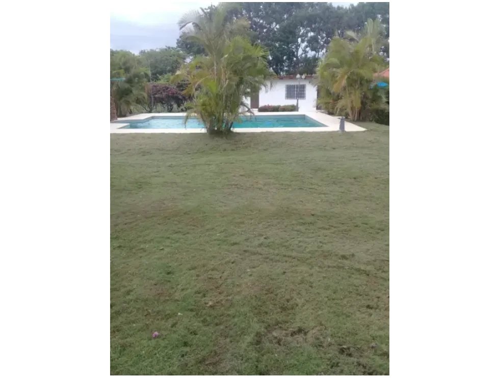 CORONADO / LAS LAJAS / 4 HABITACIONES / PISCINA PRIVADA / ZONAS VERDES