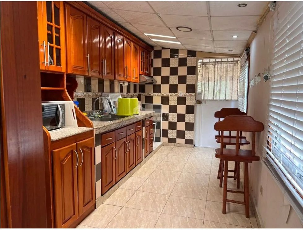 EL CRISOL / VILLA VERONICA / 215M / 4 HABITACION / ESQUINA