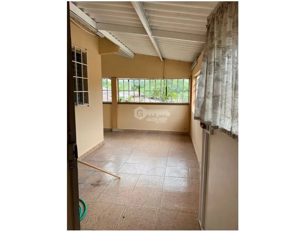 EL CRISOL / VILLA VERONICA / 215M / 4 HABITACION / ESQUINA