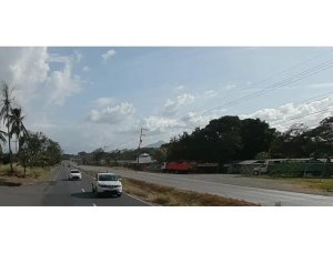 TERRENO COMERCIAL / CAPIRA / SOBRE  VIA INTERAMERICANA / 1,300 M2