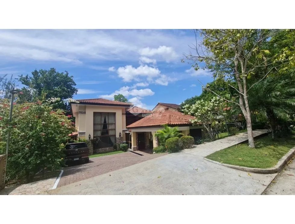 CLAYTON / CAMINO DE CRUCES / 884 M2 / 6 HABITACION / 3 NIVEL / BALCON