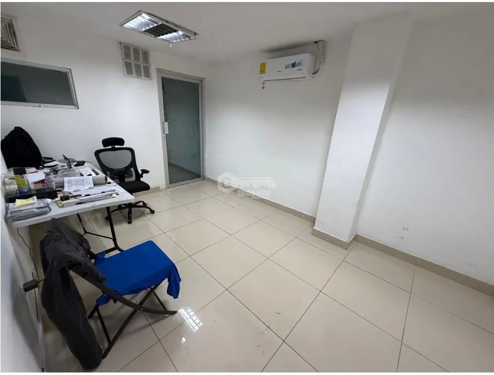 COLON / ZONA LIBRE / GALERA COMERCIAL FRANCE FIELD / 2750M / 3 NIVELES