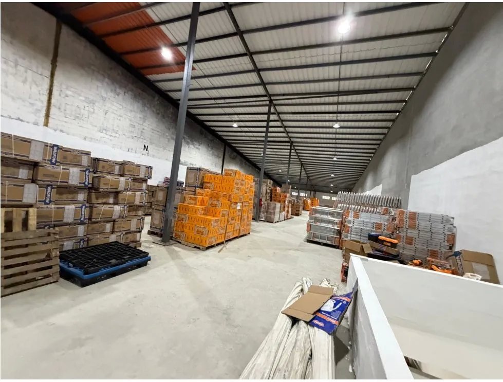 COLON / ZONA LIBRE / GALERA COMERCIAL FRANCE FIELD / 4000M / 3 NIVELES