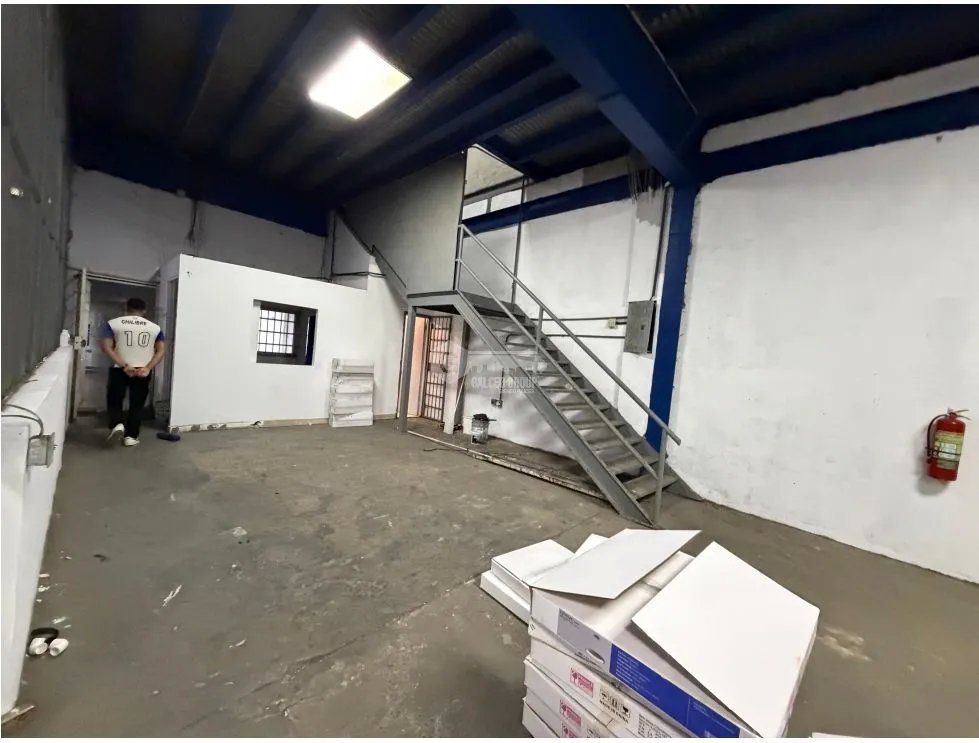 COLON / ZONA LIBRE / GALERA COMERCIAL FRANCE FIELD / 1628M / 2 NIVELES