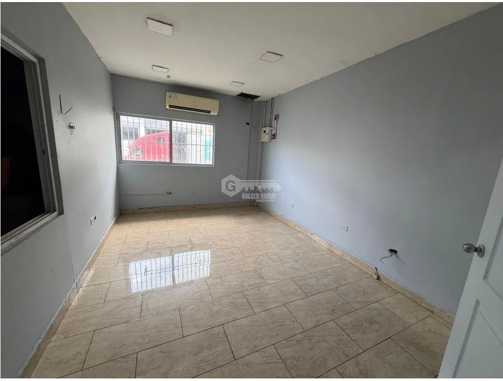 COLON / ZONA LIBRE / GALERA COMERCIAL FRANCE FIELD / 1628M / 2 NIVELES