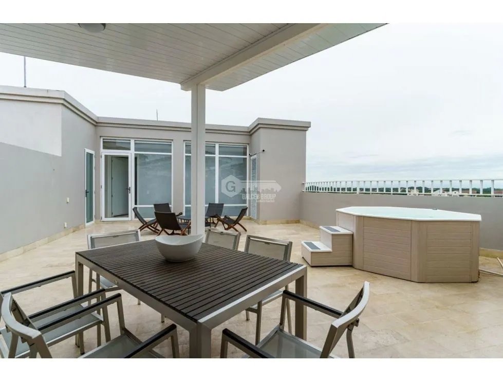 SE VENDE APARTAMENTO 289M EN PUNTARENA OCEAN VILLAGE CON BALCON