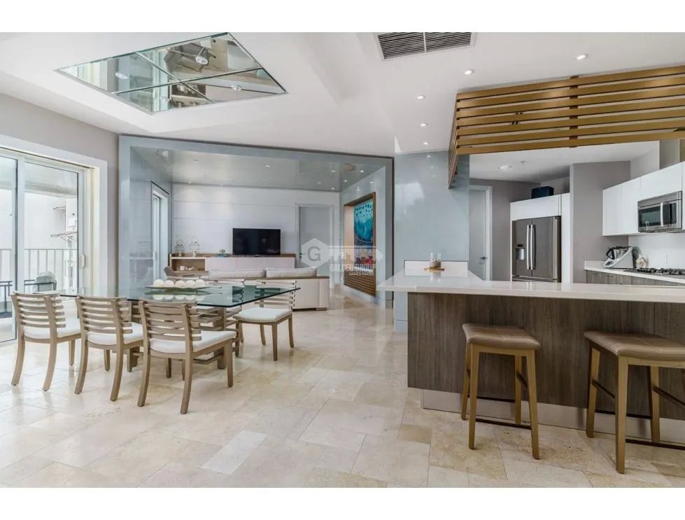 SE VENDE APARTAMENTO 289M EN PUNTARENA OCEAN VILLAGE CON BALCON