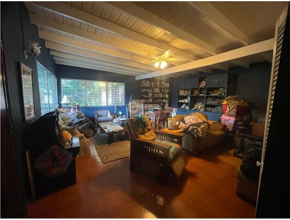 LAS CUMBRES / 3502M2 / 5 BEDROOMS / SWIMMING POOL / GARDEN