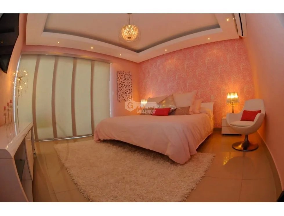 PLAYA BLANCA / 900 M2 / 9 HABITACION / 10 BAÑOS / 2 JACU / PISCINA