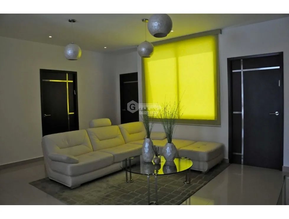 PLAYA BLANCA / 900 M2 / 9 HABITACION / 10 BAÑOS / 2 JACU / PISCINA