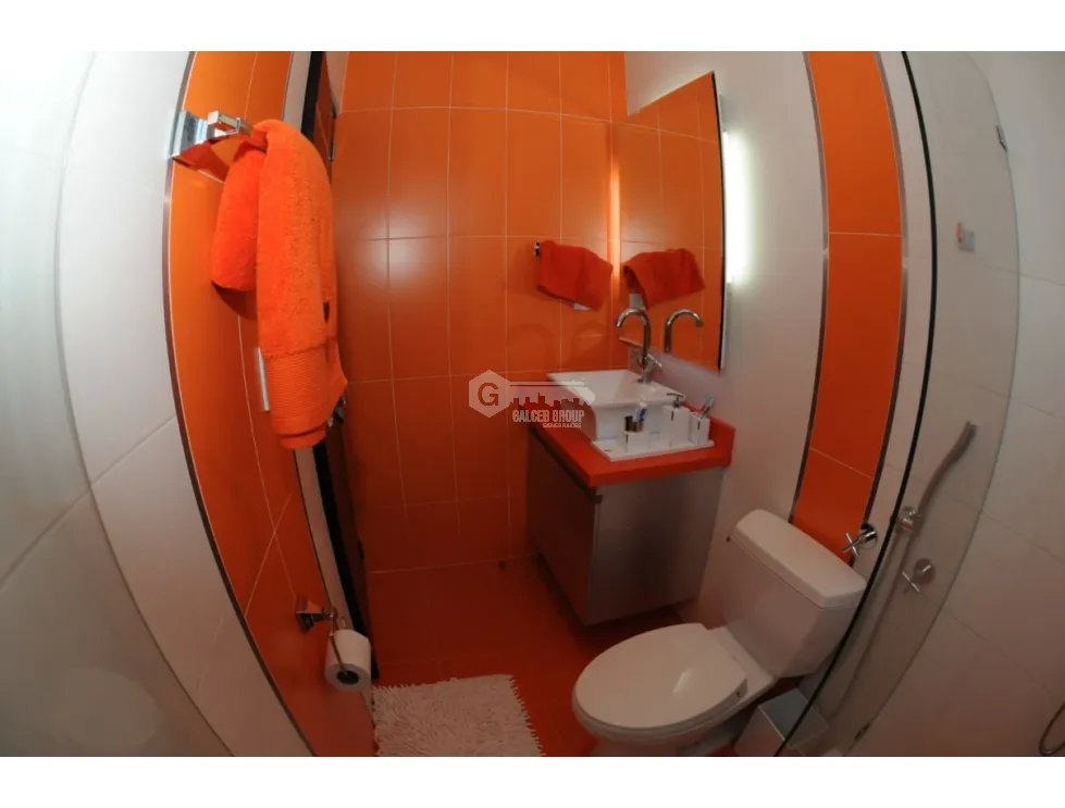 PLAYA BLANCA / 900 M2 / 9 HABITACION / 10 BAÑOS / 2 JACU / PISCINA
