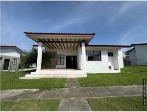 Venta de casa en Piedras Gordas Village, San Carlos
