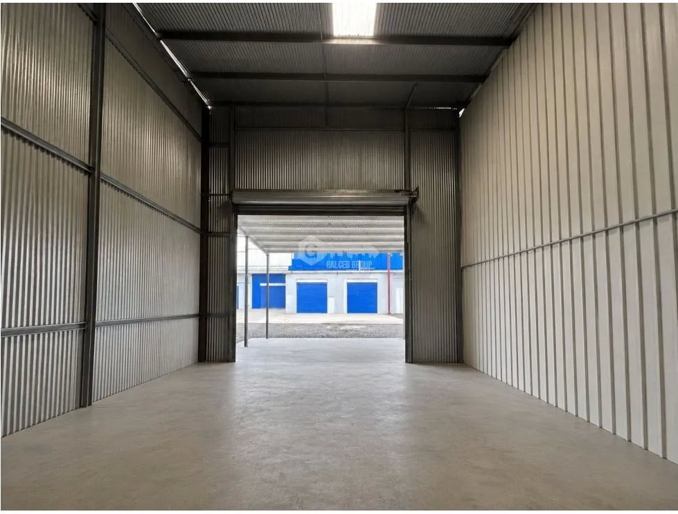 SE ALQUILA GALERA EN PARQUE INDUSTRIAL MAÑANITAS 180M AMPLIO ESPACIO