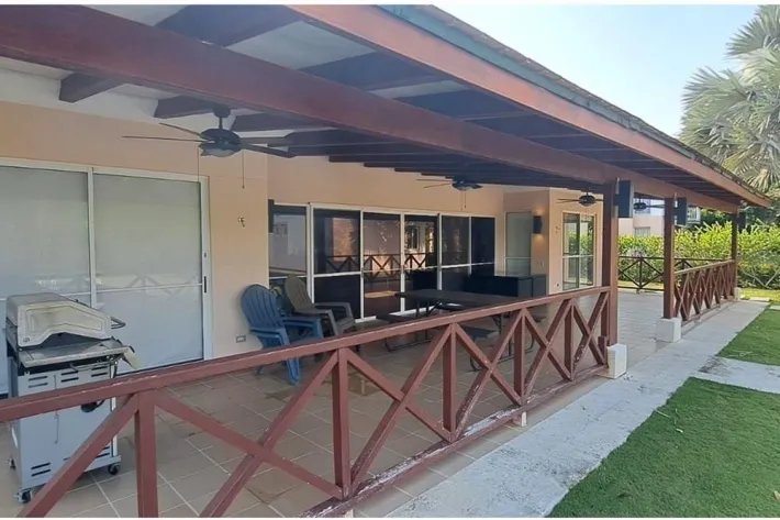 Se alquila casa con piscina en Villas del Decameron, Panamá