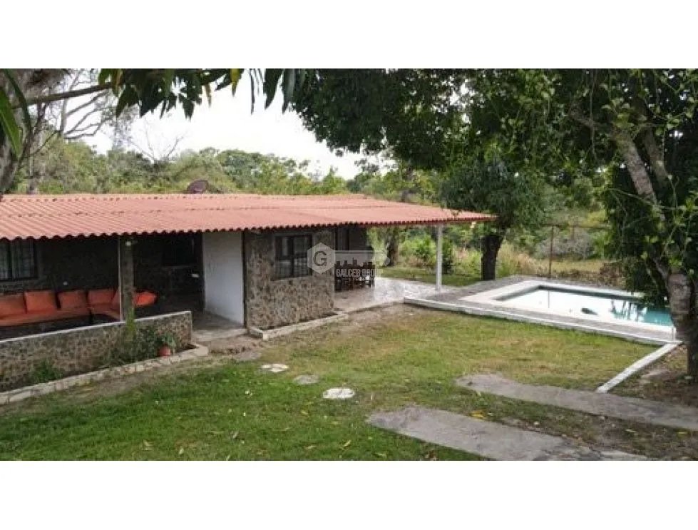 CHAME / NUEVA GORGONA / 6 HABITACIONES / 1250 M2 / PISCINA / AMOBLADA