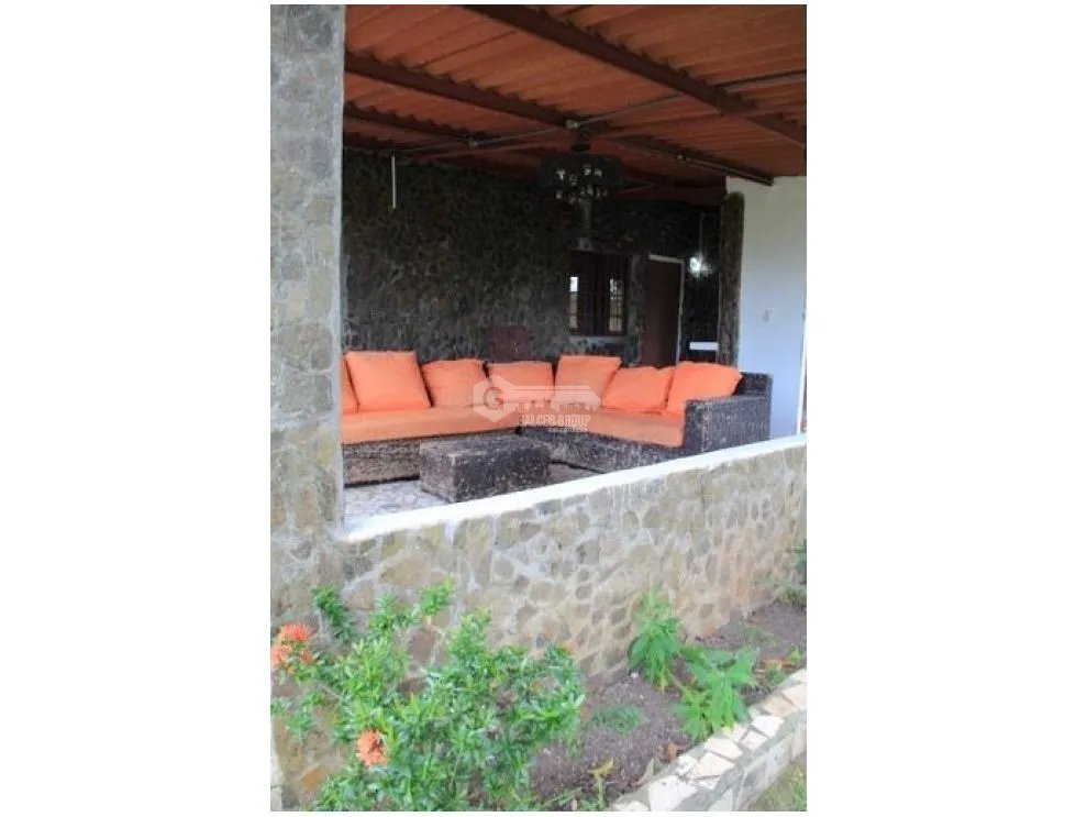 CHAME / NUEVA GORGONA / 6 HABITACIONES / 1250 M2 / PISCINA / AMOBLADA