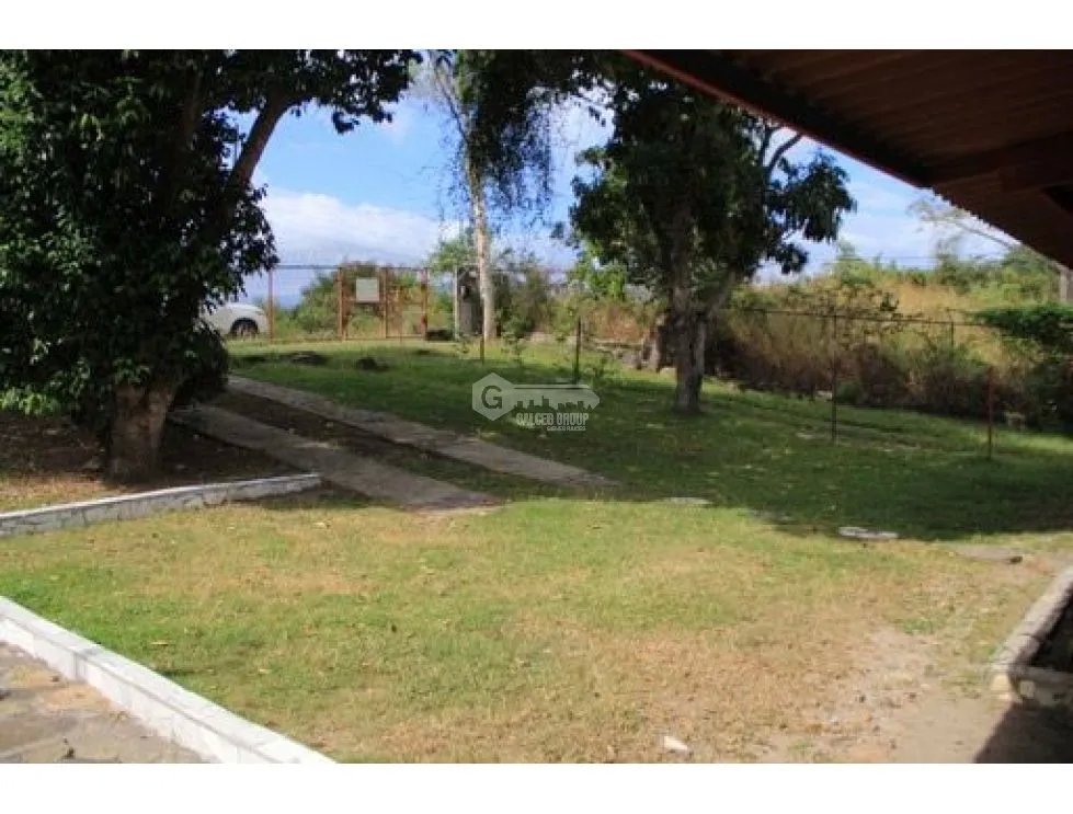 CHAME / NUEVA GORGONA / 6 HABITACIONES / 1250 M2 / PISCINA / AMOBLADA