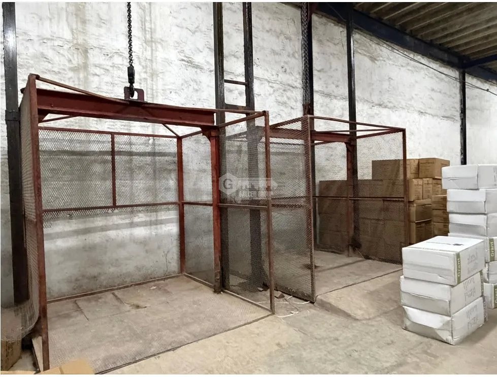 SE VENDE GALERA COLÓN FRANCE FIELD 4200M ESPACIO 6 RAMPA PARA CAMIONES
