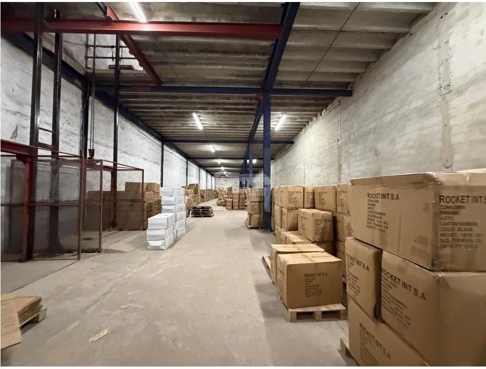 COLON / ZONA LIBRE / GALERA COMERCIAL FRANCE FIELD / 4200M / 2 NIVELES