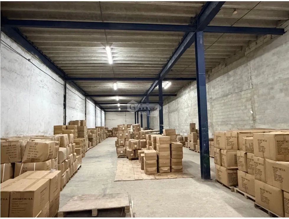 COLON / ZONA LIBRE / GALERA COMERCIAL FRANCE FIELD / 4200M / 2 NIVELES
