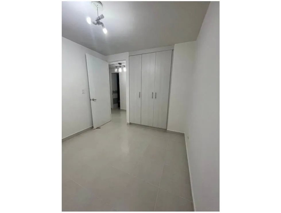 Apartment for Rent in PH Torres de Versalles I. MY
