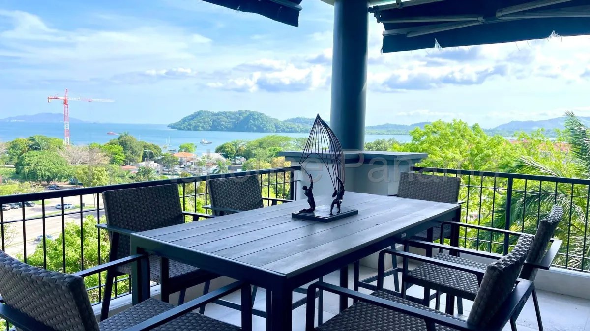 Alquiler de Espectacular Apartamento Con Amplia Terraza en Amador 26*8206Mfk
