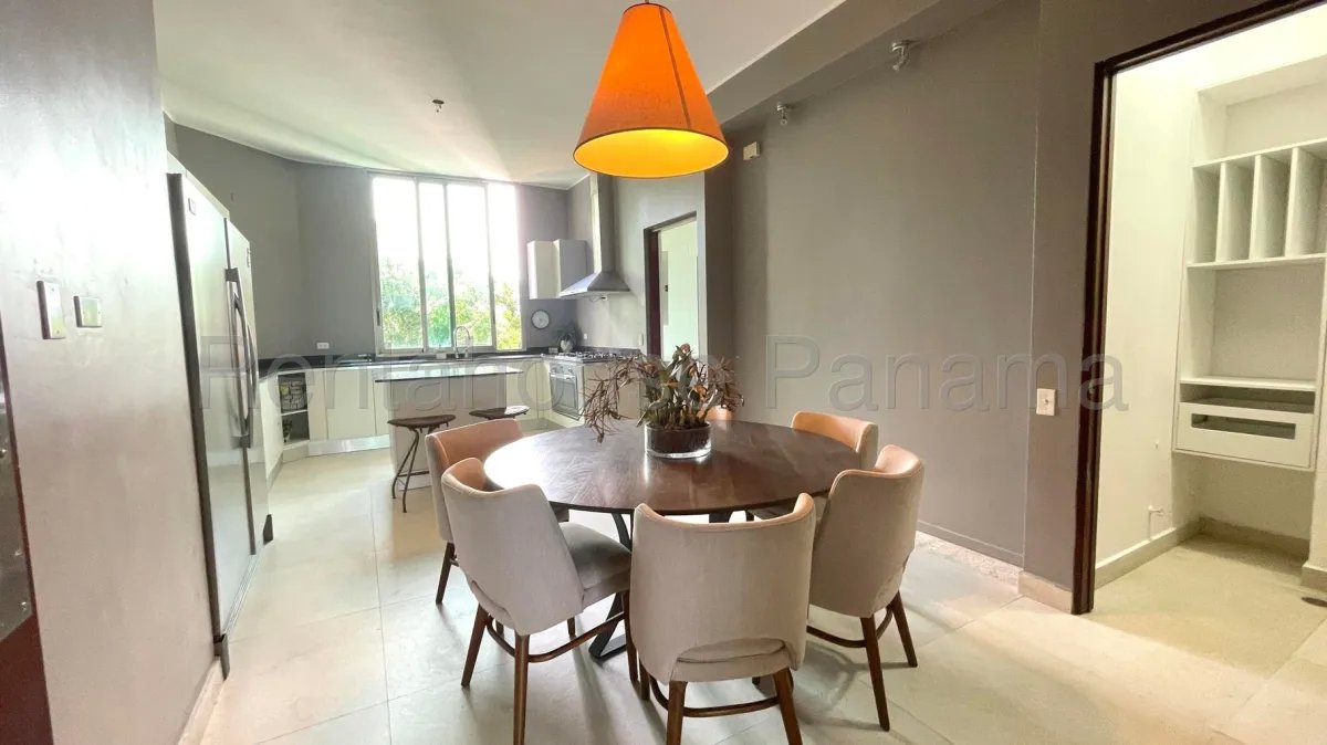 Alquiler de Espectacular Apartamento Con Amplia Terraza en Amador 26*8206Mfk