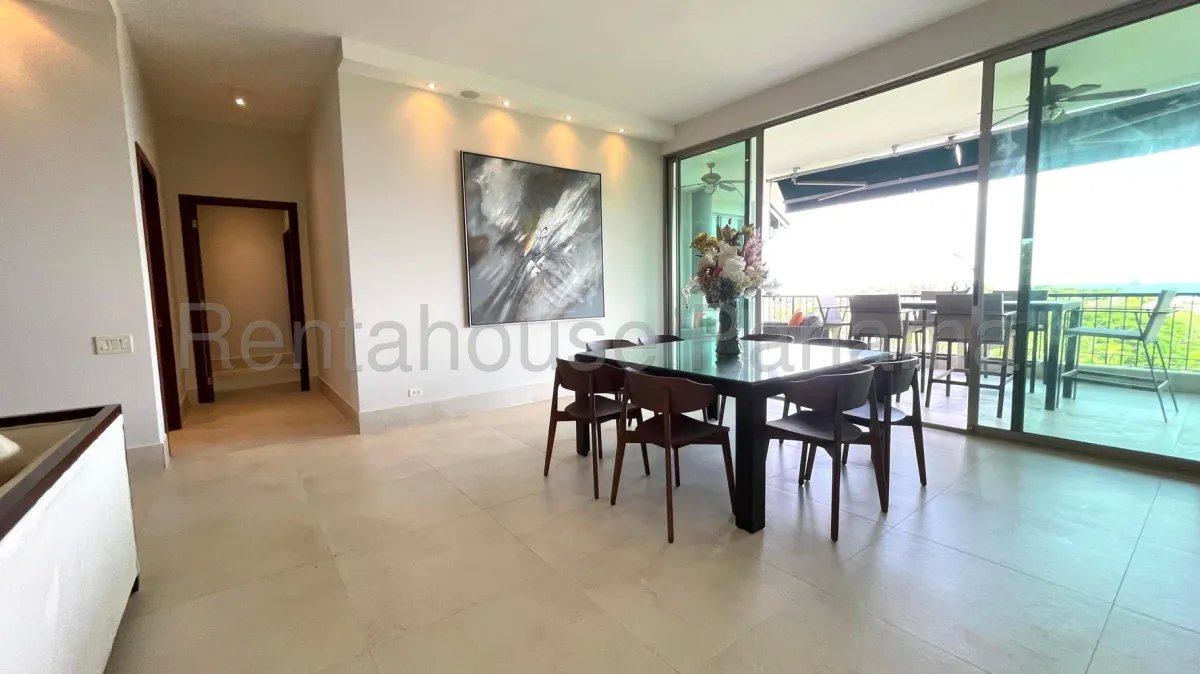 Alquiler de Espectacular Apartamento Con Amplia Terraza en Amador 26*8206Mfk