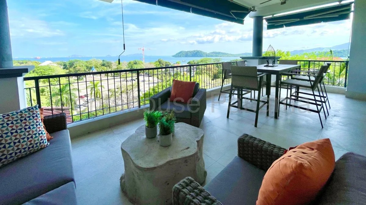 Alquiler de Espectacular Apartamento Con Amplia Terraza en Amador 26*8206Mfk