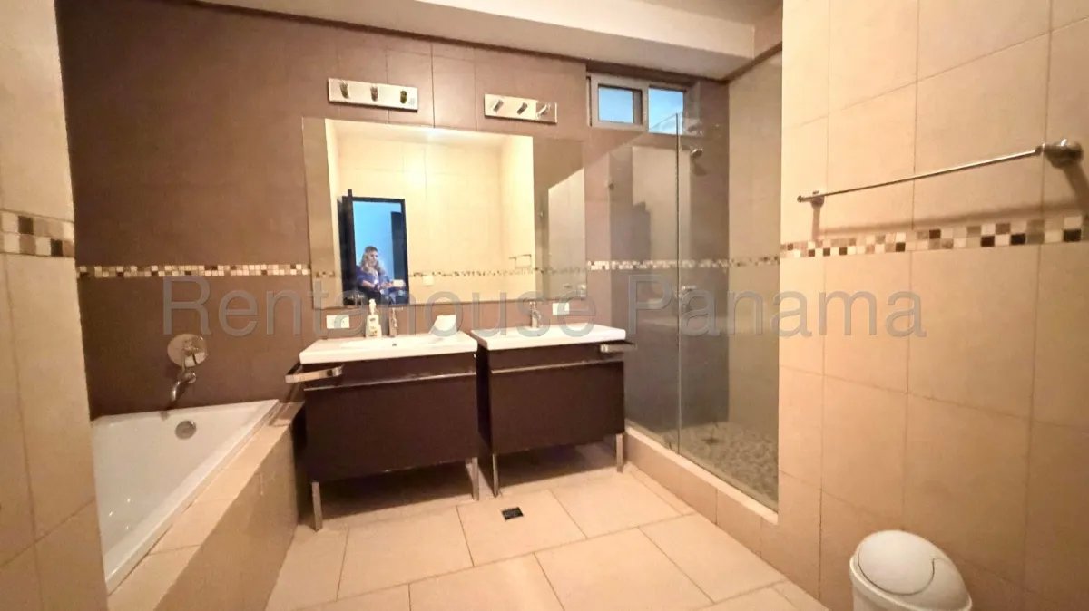 Amplio Apartamento en Venta en Panama Pacifico 27*2014Mfk