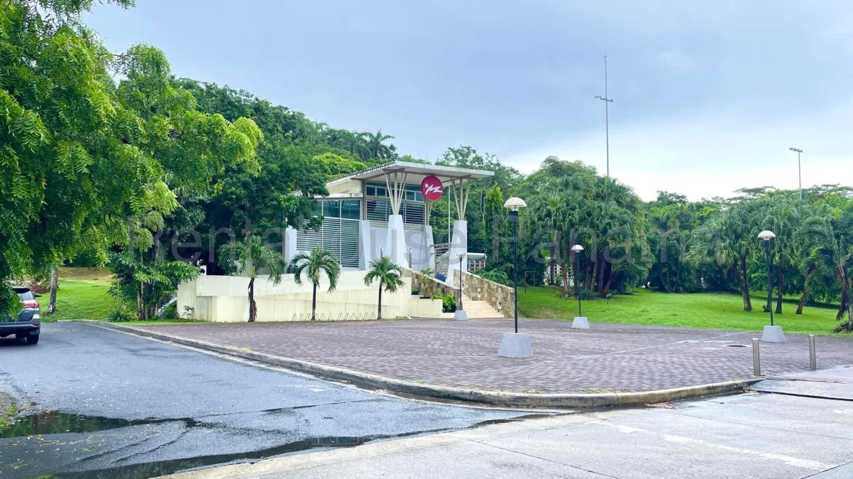 Amplio Apartamento en Venta en Panama Pacifico 27*2014Mfk