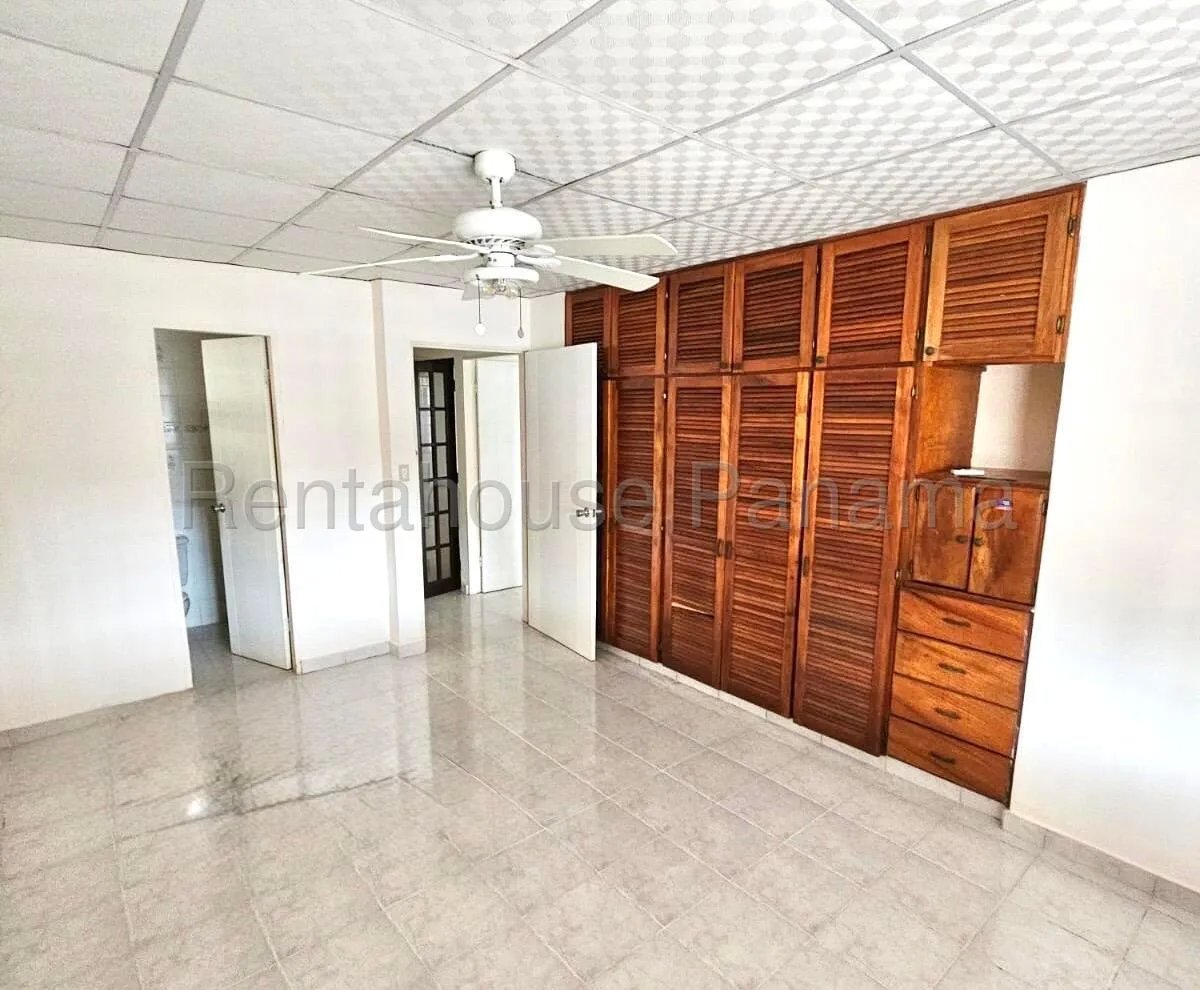 Venta de Casa Remodelada en Villa Lucre 27*2032Mfk