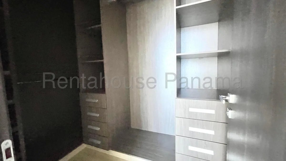 Exclusivo Apartamento en Venta en Coco del Mar 27*223Mfk
