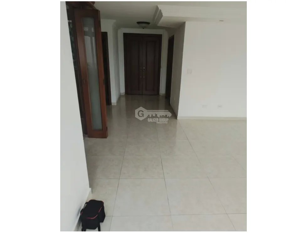 SE VENDE APARTAMENTO MARBELLA TOWER ONE 185M 3 HABITACIONES Y BALCON