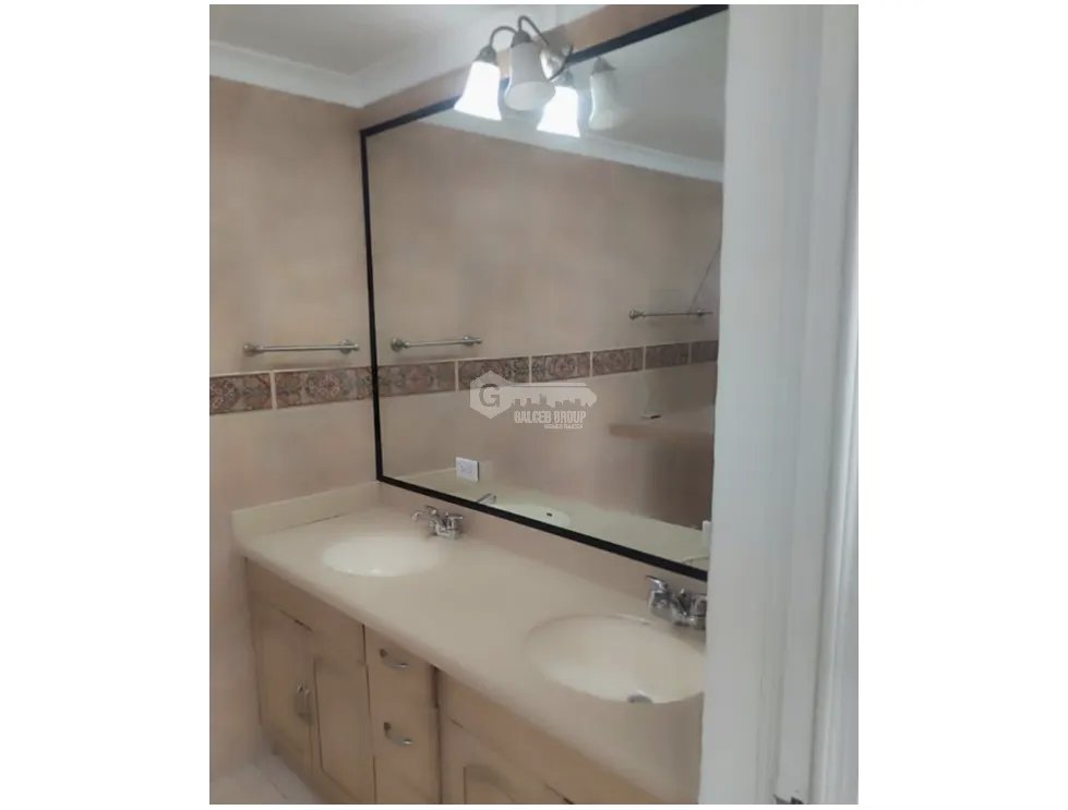 MARBELLA / TOWER ONE / 185M / 3 HABITACIONES / 2 BAÑOS / BALCON