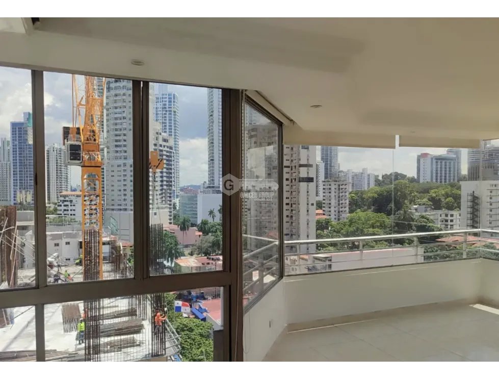 MARBELLA / TOWER ONE / 185M / 3 HABITACIONES / 2 BAÑOS / BALCON