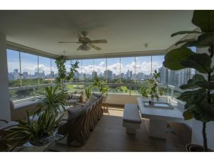 Apartamento à Venda