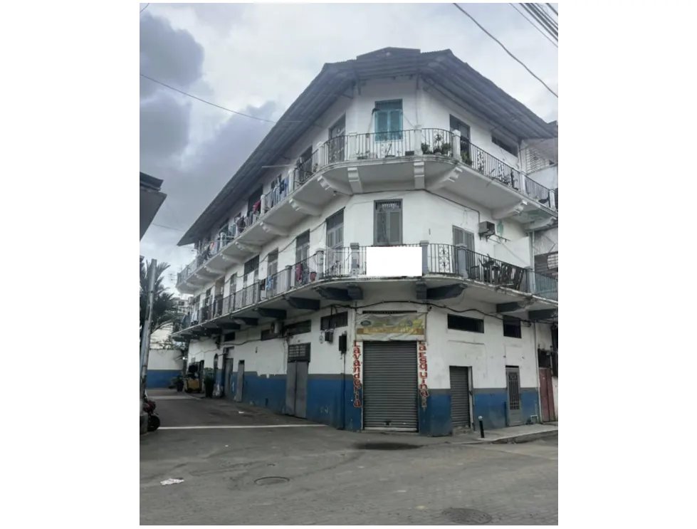 OLD TOWN / BUILDING / 600M² / 6 COMMERCIAL SPACES / 12 APARTMENTS / CORNER PROPERTY