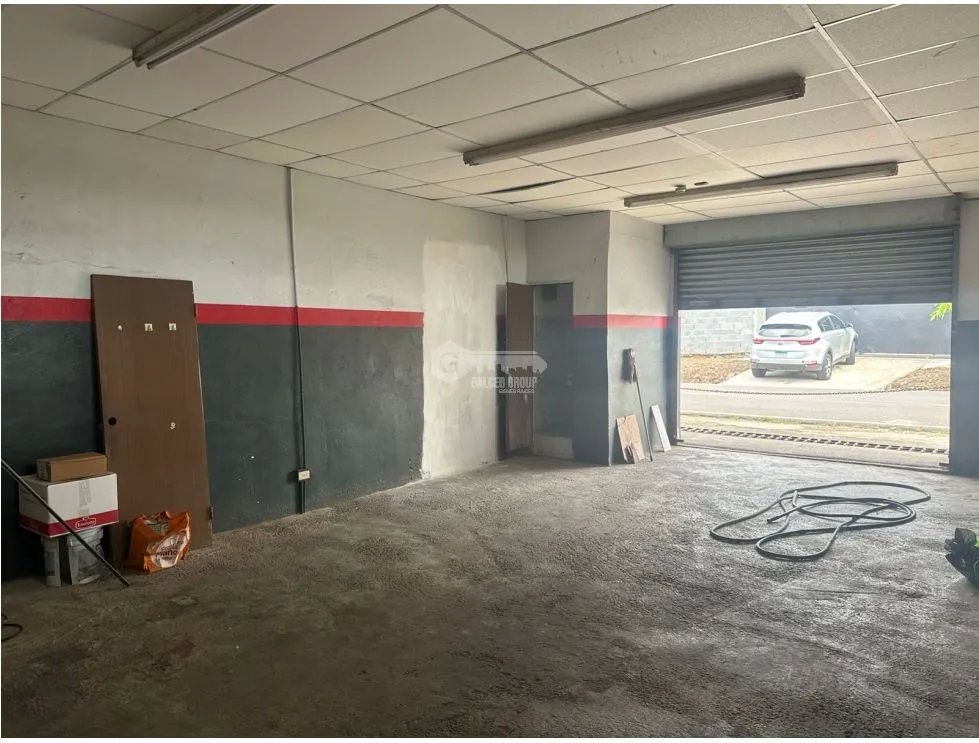 SE ALQUILA LOCAL PEDREGAL 315M 7 PARKING AMPLIO ESPACIO ESQUINA