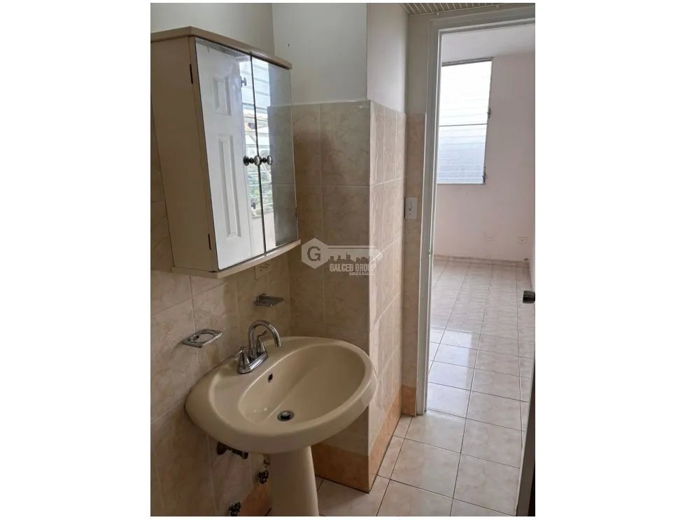 ALTOS DE SANTA MARIA / PH LAS ROCCAS / 3 BEDROOMS / 90M / CLOSETS