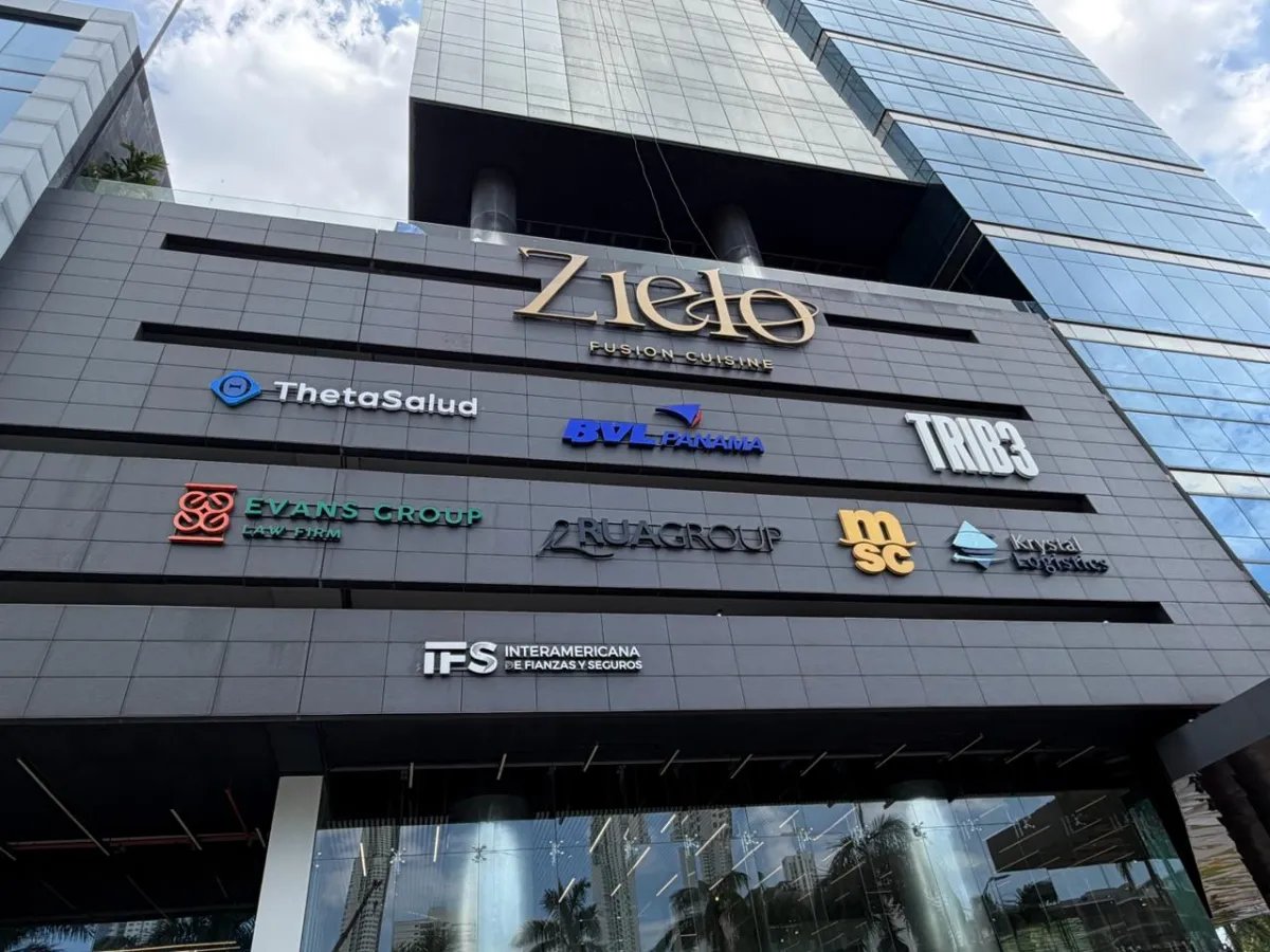 Oficinas de Lujo en Times Square Center, Costa del Este 180 m² a 197 m² (Máxima Exclusividad)