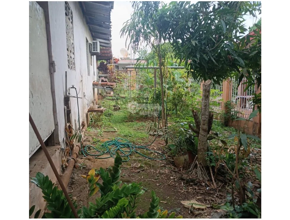 CHORRERA / 3 HABITACIONES / 270 M2 / TERRAZA / PATIO / ZONAS VERDES