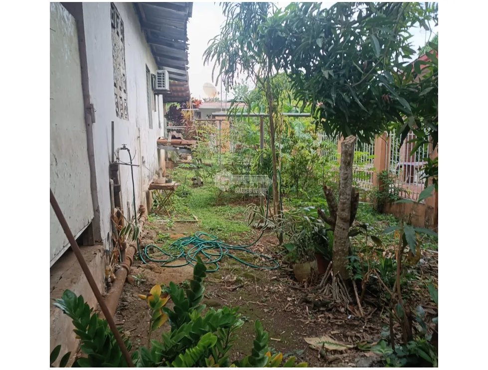 CHORRERA / 3 HABITACIONES / 270 M2 / TERRAZA / PATIO / ZONAS VERDES