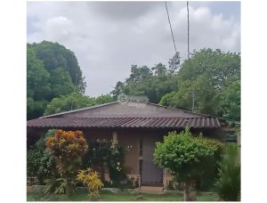 CHORRERA / 3 HABITACIONES / 270 M2 / TERRAZA / PATIO / ZONAS VERDES