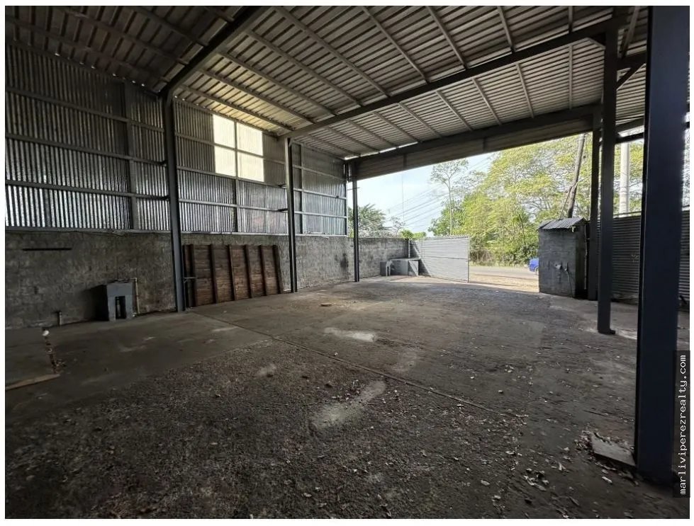 Commercial Warehouse for Rent in Altos de Tocumen