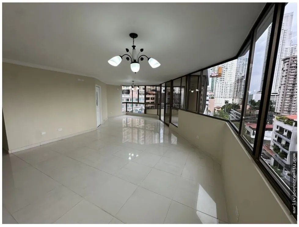 Apartment for Sale in Marbella